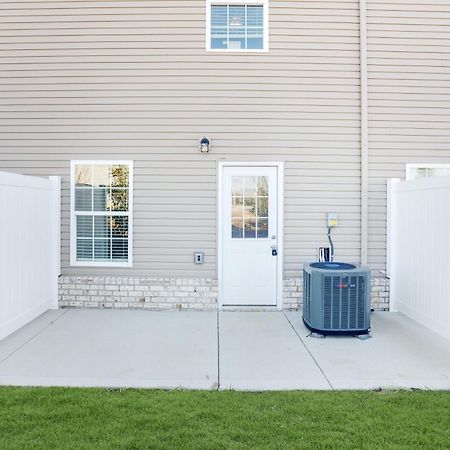 Make Lemonade In Luxury W King Bed And Free Parking Plus 40 Minutes To Nashville Clarksville Buitenkant foto