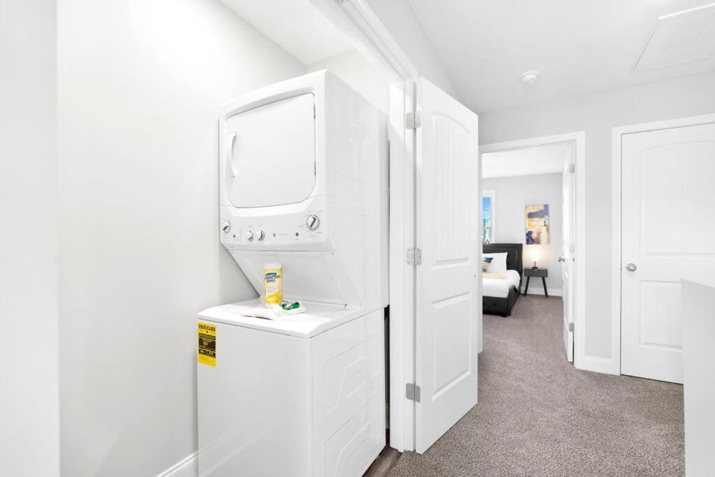 Make Lemonade In Luxury W King Bed And Free Parking Plus 40 Minutes To Nashville Clarksville Buitenkant foto